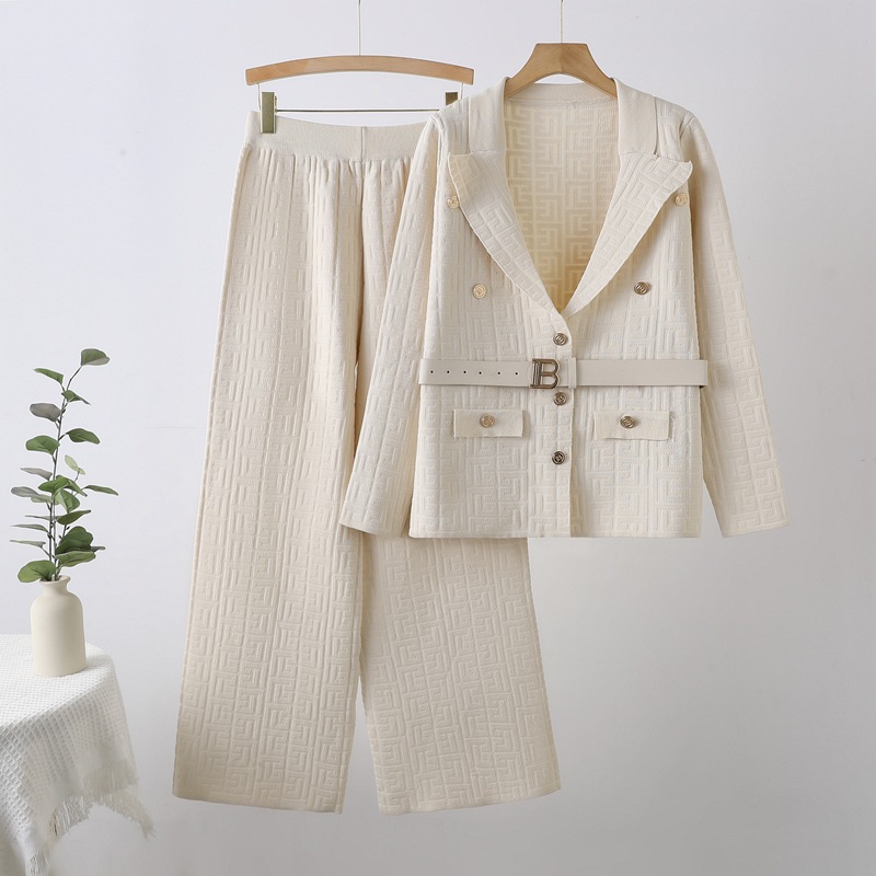 Cross border new comfortable women's clothing maze jacquard pattern B-shaped breasted lapel, waist cinched knit long sleeved pants set Cross border new comfortable women's clothing maze jacquard pattern B-shaped breasted lapel, waist cinched knit long sleeved pants set