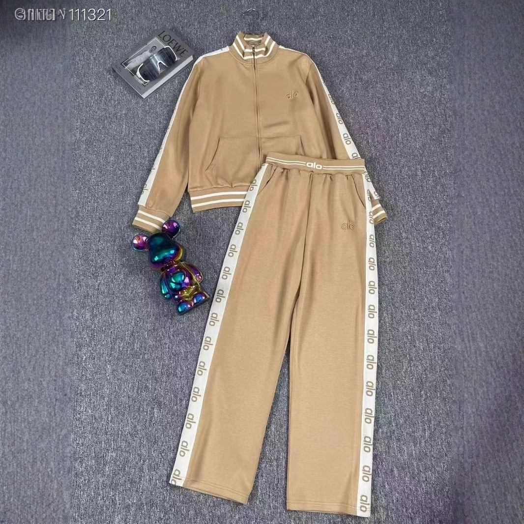 European Station 2025 Autumn New Stand up Collar Cardigan Pants Two Piece Set Light Luxury Trendy Leisure Sports Knitted Set European Station 2025 Autumn New Stand up Collar Cardigan Pants Two Piece Set Light Luxury Trendy Leisure Sports Knitted Set