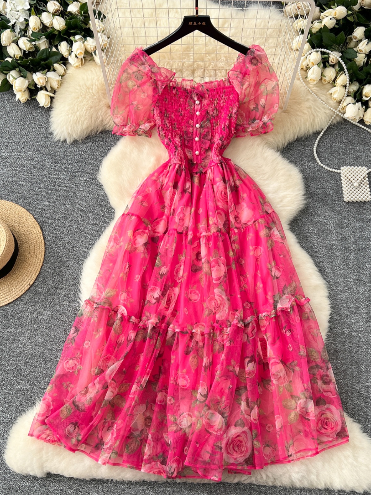 Tea break retro French gentle style floral chiffon dress for women with a cinched waist and a one shoulder puff sleeve mesh skirt Tea break retro French gentle style floral chiffon dress for women with a cinched waist and a one shoulder puff sleeve mesh skirt