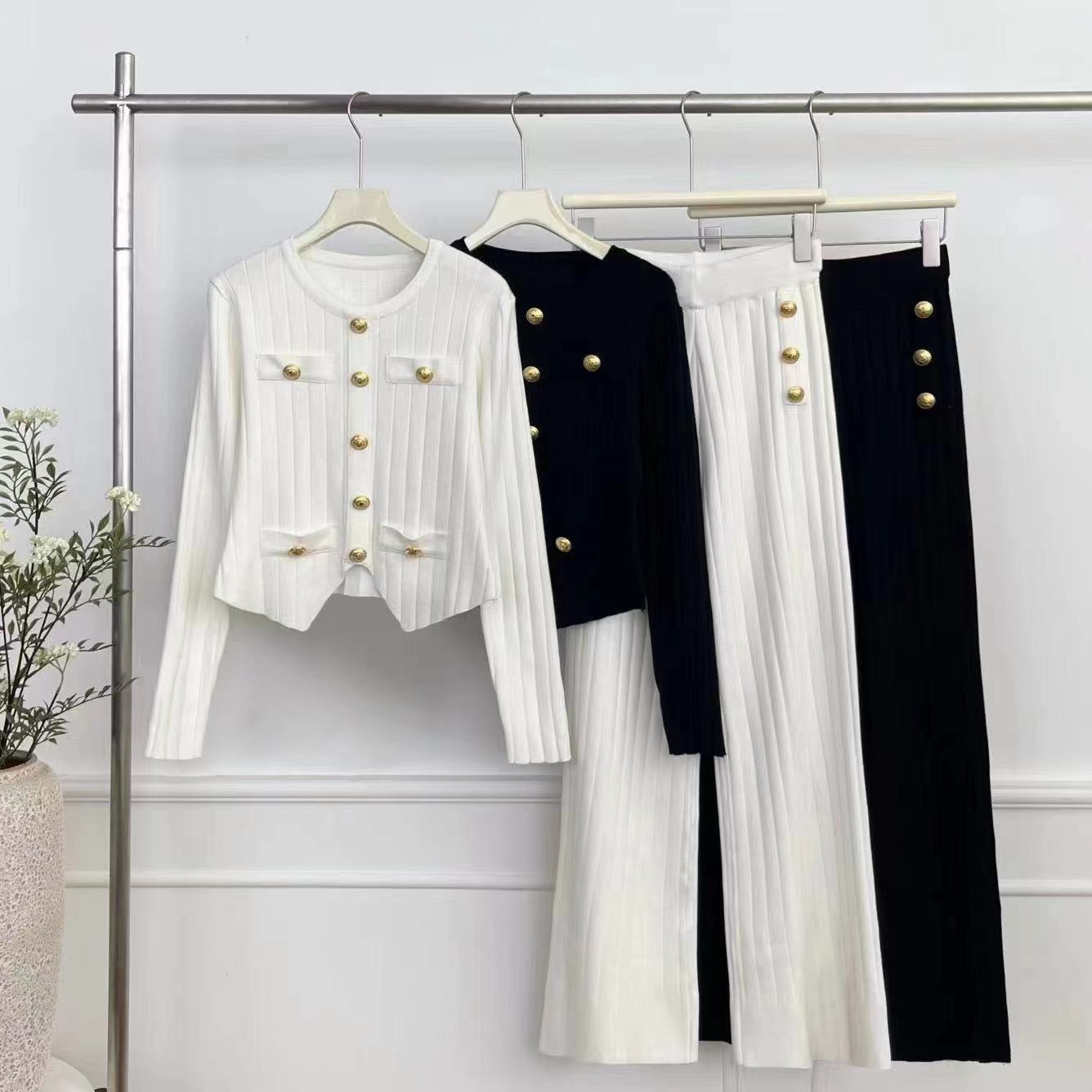 2024 Xiaoxiang style fashionable round neck top button design knitted two-piece set autumn solid color set for women