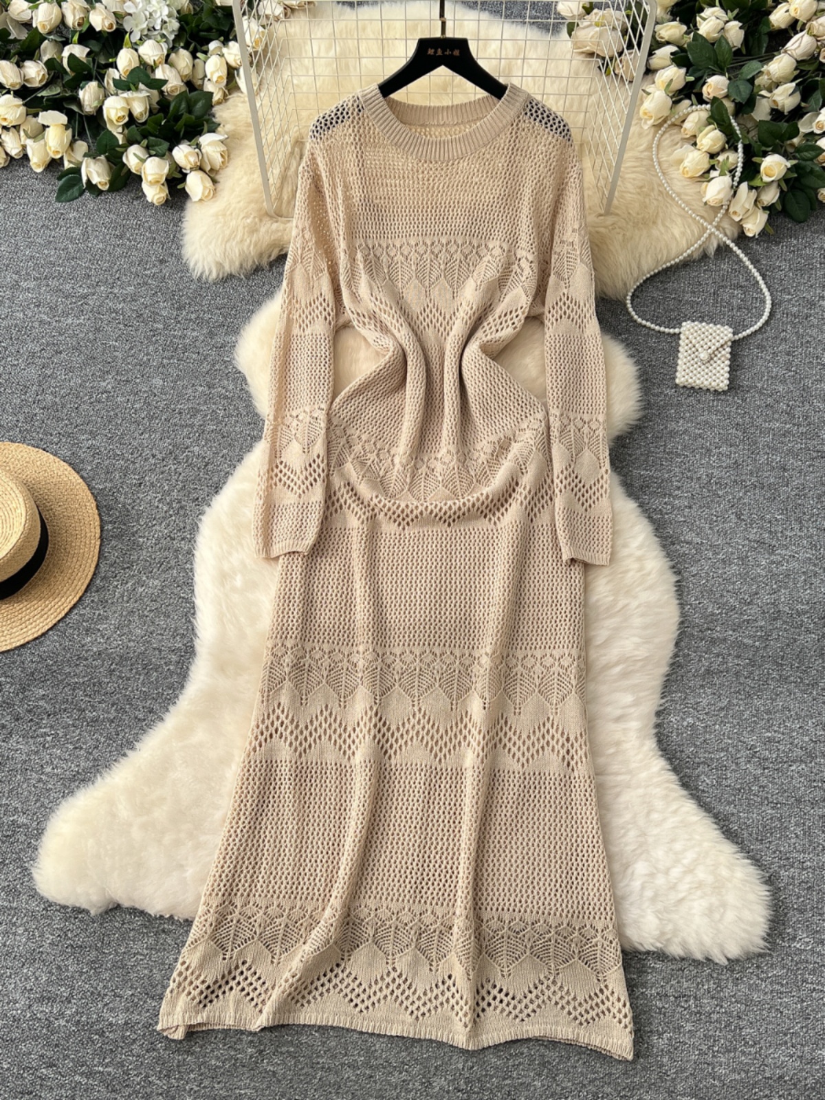 Korean gentle style, age reducing and lazy style, hollowed out hook and flower knitted dress, women's interior with camisole dress, two-piece set Korean gentle style, age reducing and lazy style, hollowed out hook and flower knitted dress, women's interior with camisole dress, two-piece set