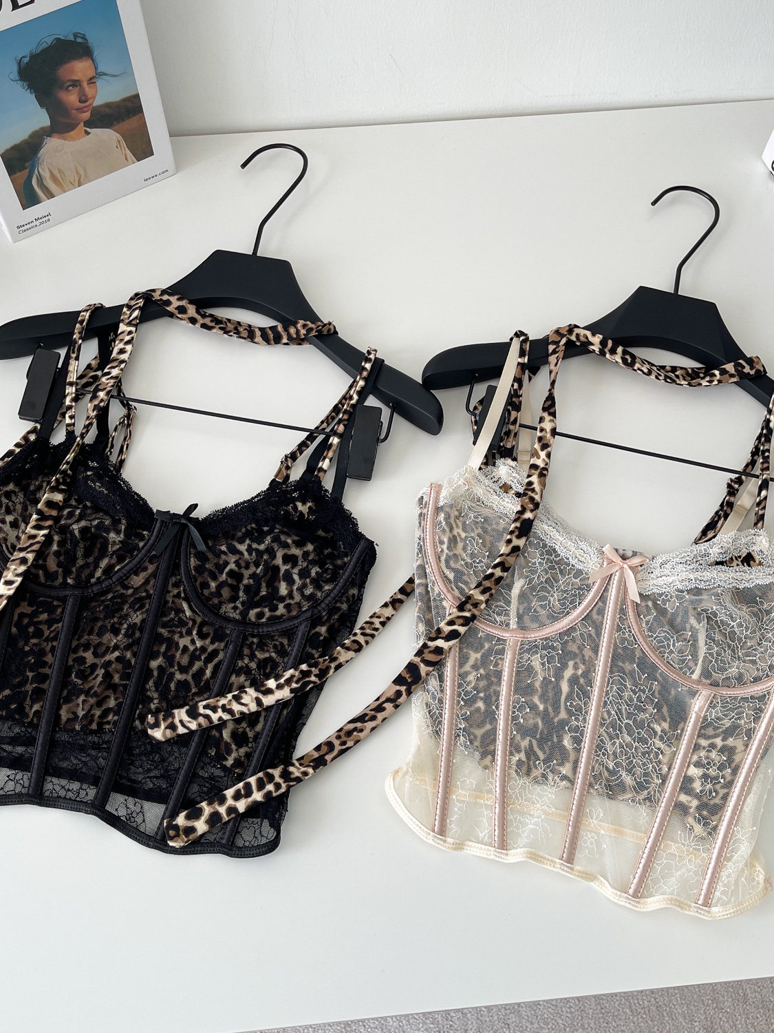 European and American spicy girl style leopard print suspender strapless women's summer mesh fishbone design street pure desire to wear outerwear base top European and American spicy girl style leopard print suspender strapless women's summer mesh fishbone design street pure desire to wear outerwear base top