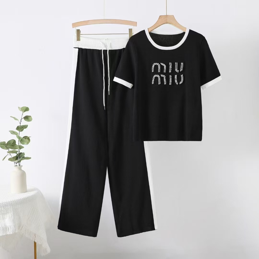 25 year spring and summer fashion brand hot stamping diamond letter round neck versatile short sleeved knitted top long pants casual two-piece set foreign trade