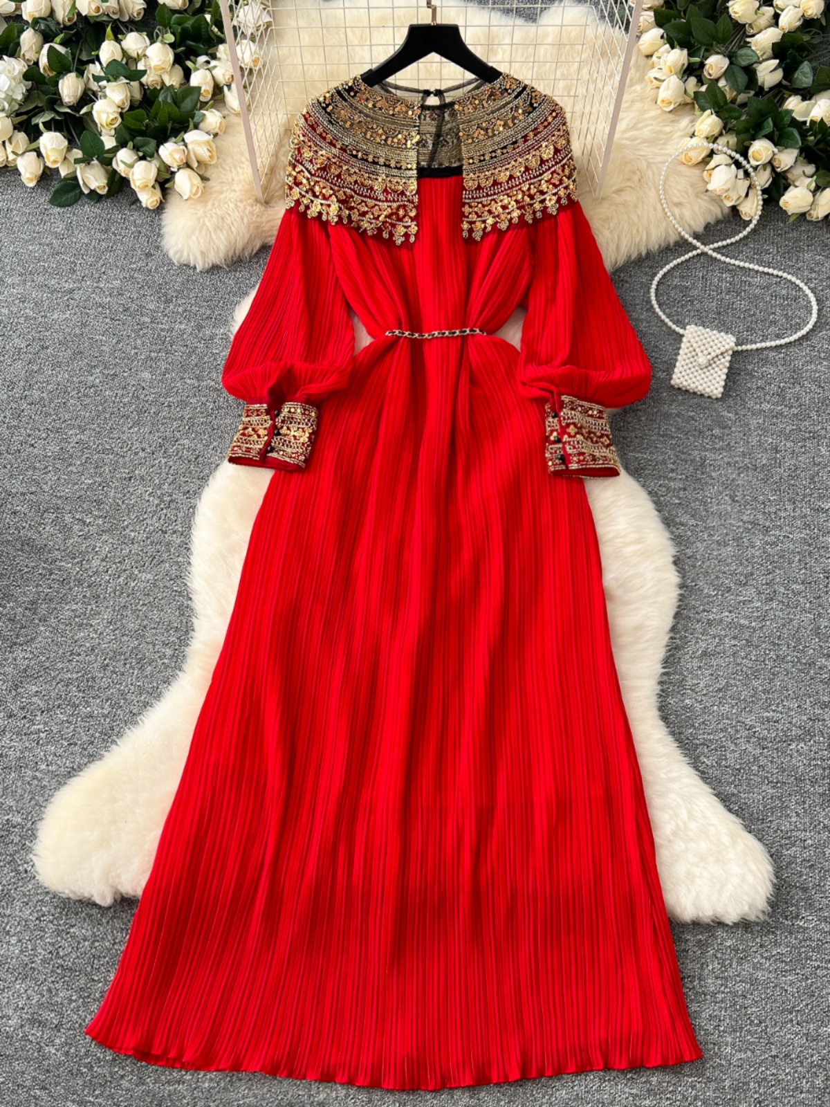 High end women's temperament dress 2024 winter heavy industry nail bead sequin loose waist long pleated dress dress High end women's temperament dress 2024 winter heavy industry nail bead sequin loose waist long pleated dress dress