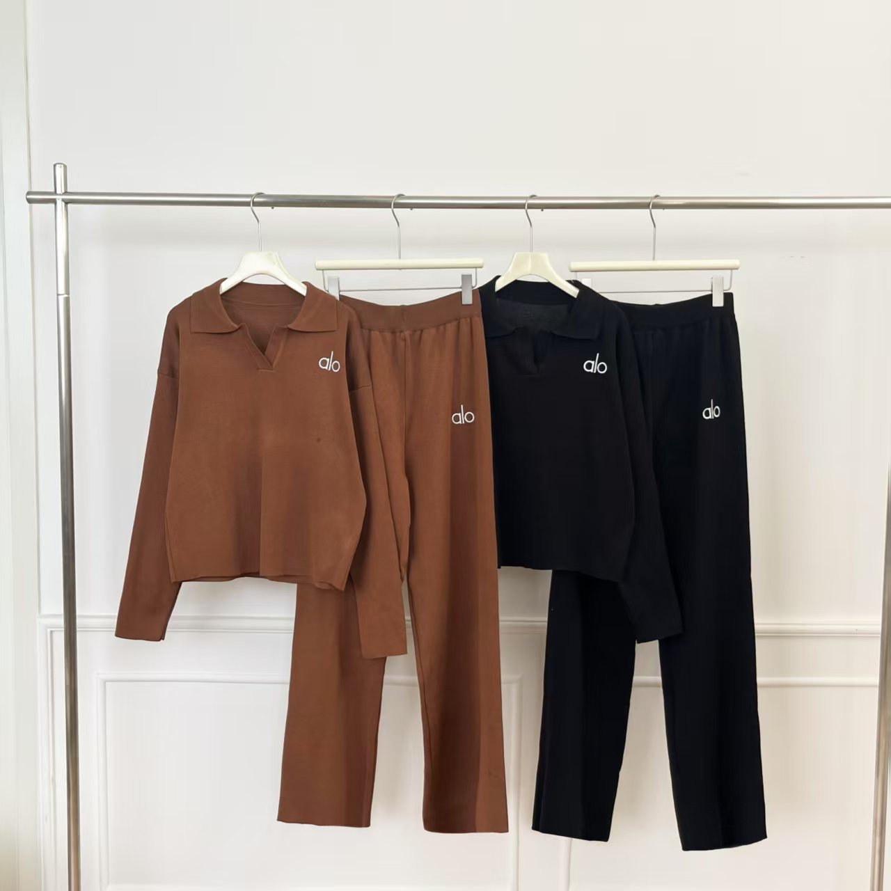 Cross border 2025 Spring and Autumn New Polo Collar Collar Knitted Casual Top High Waist Wide Leg Pants Women's Two Piece Set Cross border 2025 Spring and Autumn New Polo Collar Collar Knitted Casual Top High Waist Wide Leg Pants Women's Two Piece Set