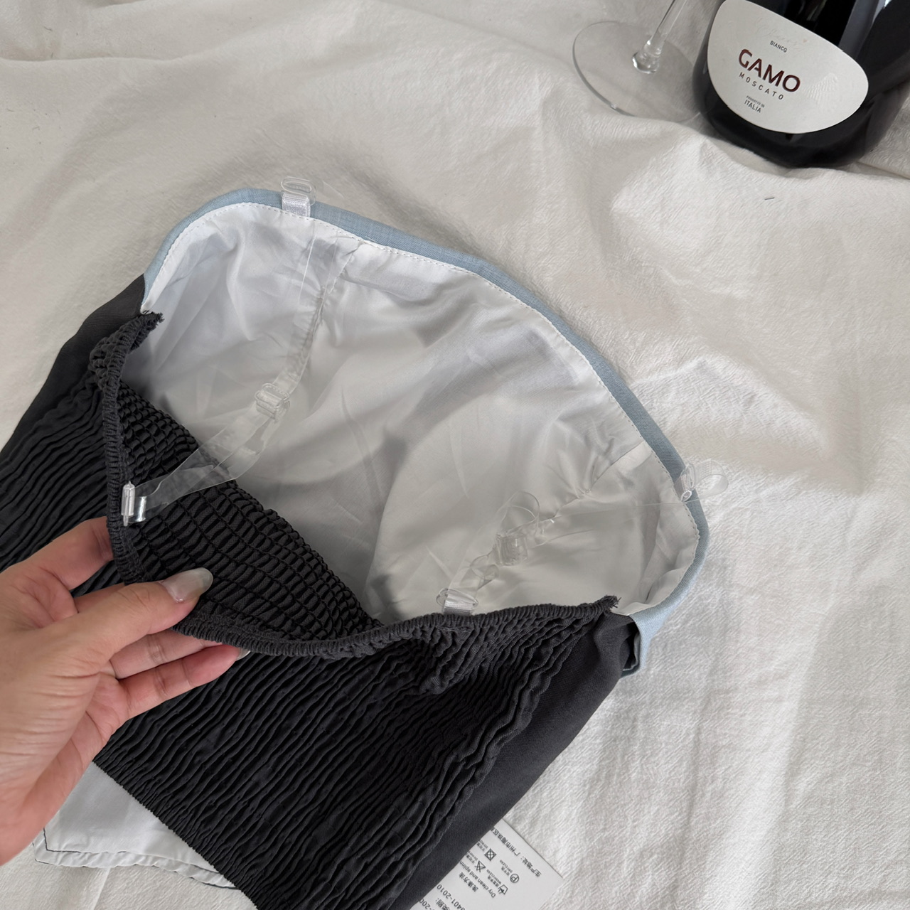 American retro spicy girl style denim color blocked hanging neck strapless vest+high waisted skirt pants spicy girl short two-piece set American retro spicy girl style denim color blocked hanging neck strapless vest+high waisted skirt pants spicy girl short two-piece set