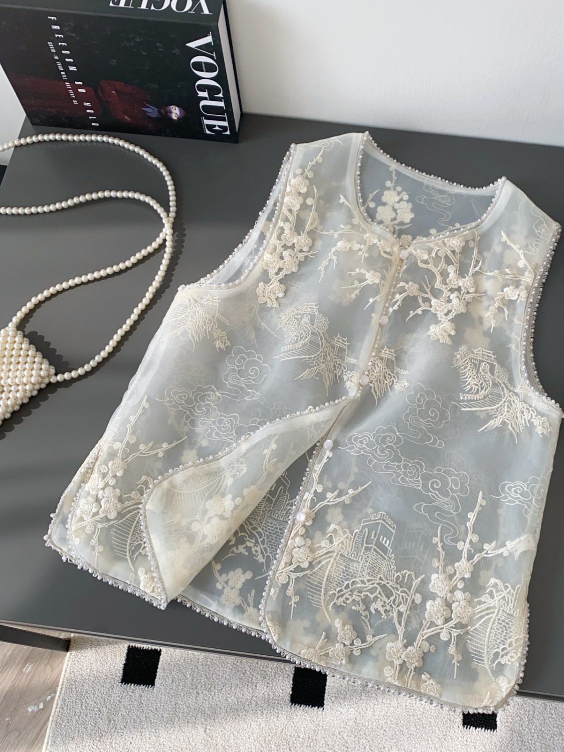 National style new Chinese style sleeveless vest women's summer mesh embroidery hollow breathable design, high-end sense, niche beauty top National style new Chinese style sleeveless vest women's summer mesh embroidery hollow breathable design, high-end sense, niche beauty top