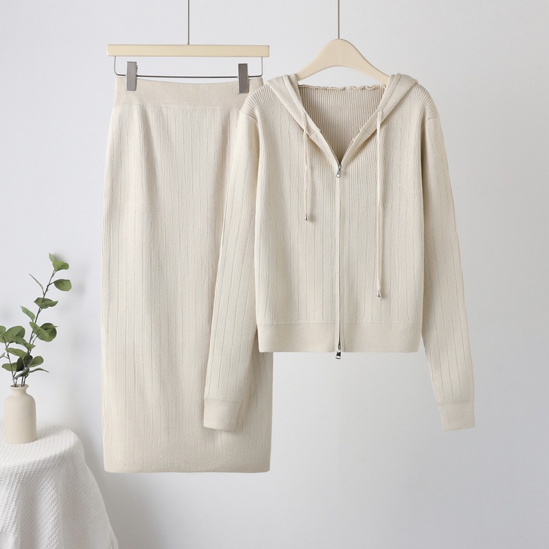 Leisure 2024 Heavy Industry Full piece Hot Diamond Set, socialite's new hooded autumn and winter cardigan set, two-piece skirt set for women Leisure 2024 Heavy Industry Full piece Hot Diamond Set, socialite's new hooded autumn and winter cardigan set, two-piece skirt set for women