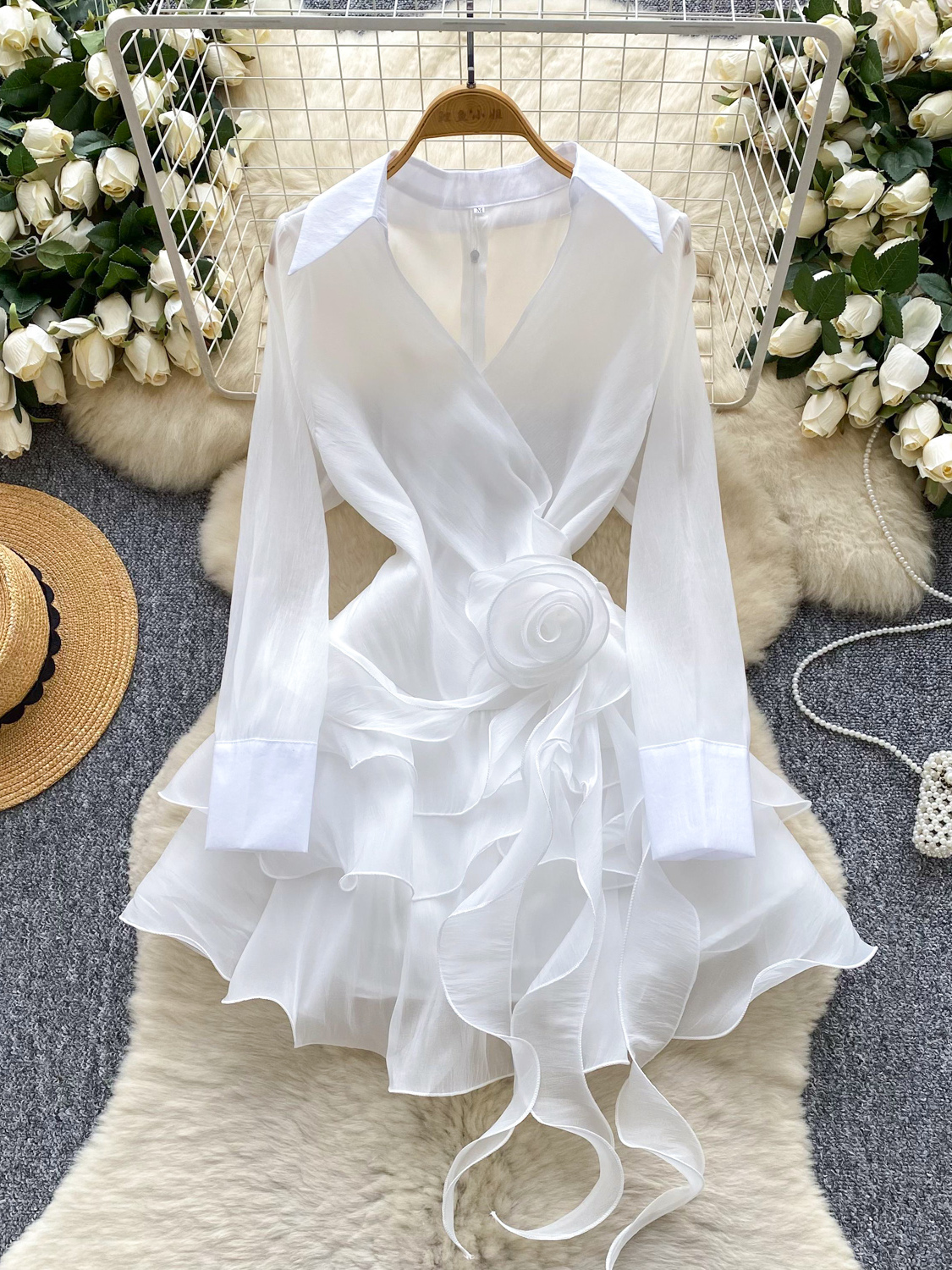 Light luxury heiress high-end long sleeved dress for women in summer, V-neck with ruffled edges, three-dimensional flowers, spicy girl, chic short skirt