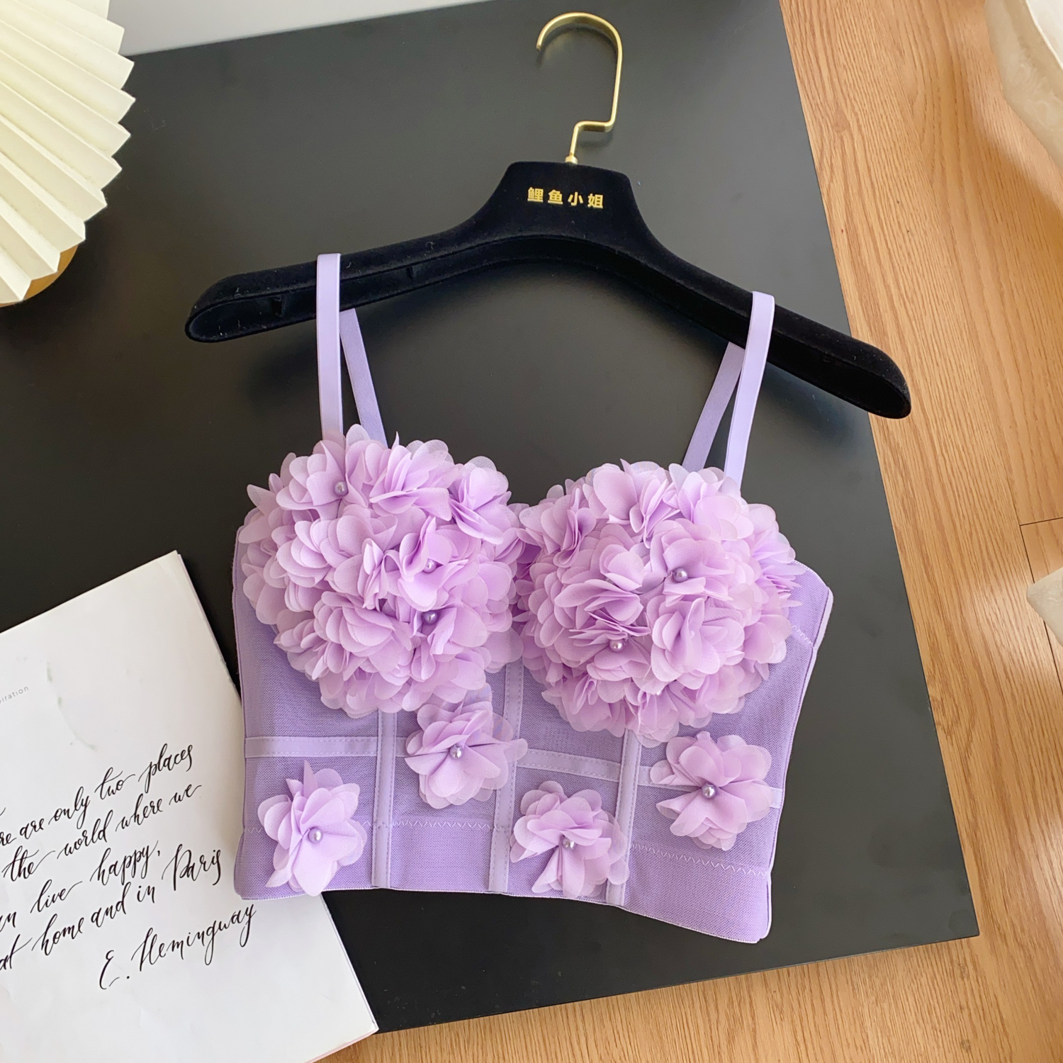 Internet celebrity Instagram new French sweet three-dimensional flower tank top, women's pure desire style, high-end feeling, strapless short top Internet celebrity Instagram new French sweet three-dimensional flower tank top, women's pure desire style, high-end feeling, strapless short top