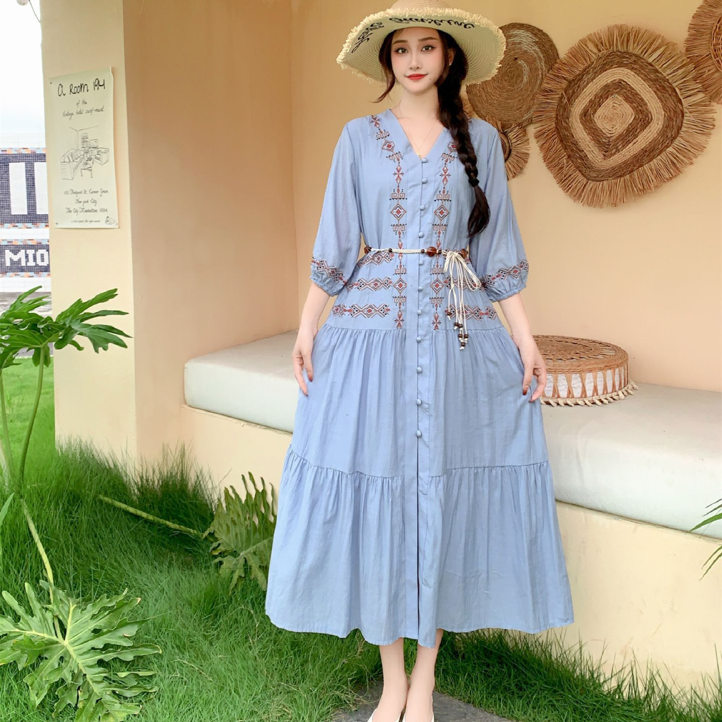 Retro ethnic style bubble sleeve V-neck dress for women in summer, embroidered single breasted waistband design with a sense of temperament, long skirt