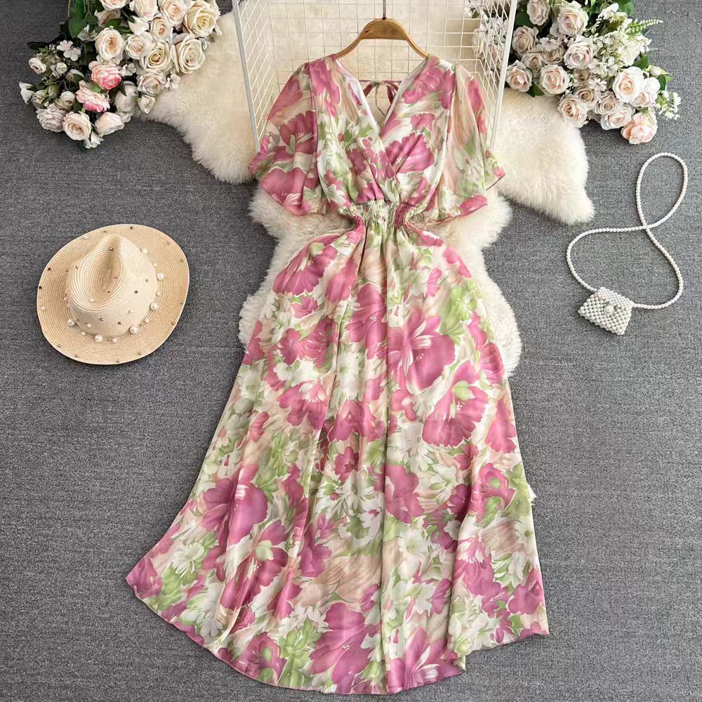 Cross border 2023 new seaside vacation dress for women in spring and autumn 2022 new sexy V-neck waist slimming and long style Cross border 2023 new seaside vacation dress for women in spring and autumn 2022 new sexy V-neck waist slimming and long style