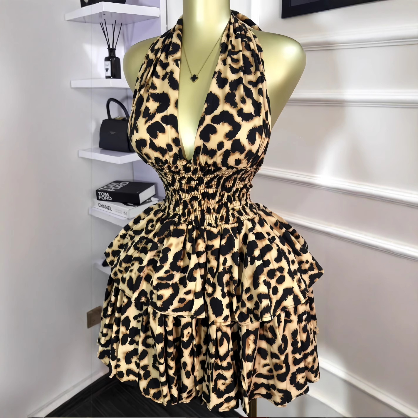 European and American cross-border women's clothing 2025 early summer new sleeveless hanging neck leopard print waist cinched pleated short dress