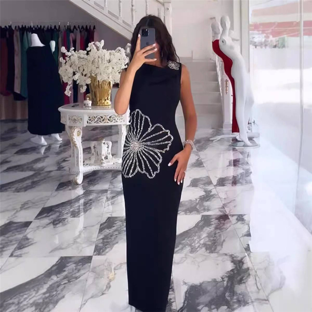 Cross border European and American new women's sleeveless hot pressed diamond petal temperament slim fitting bandage dress party dinner dress