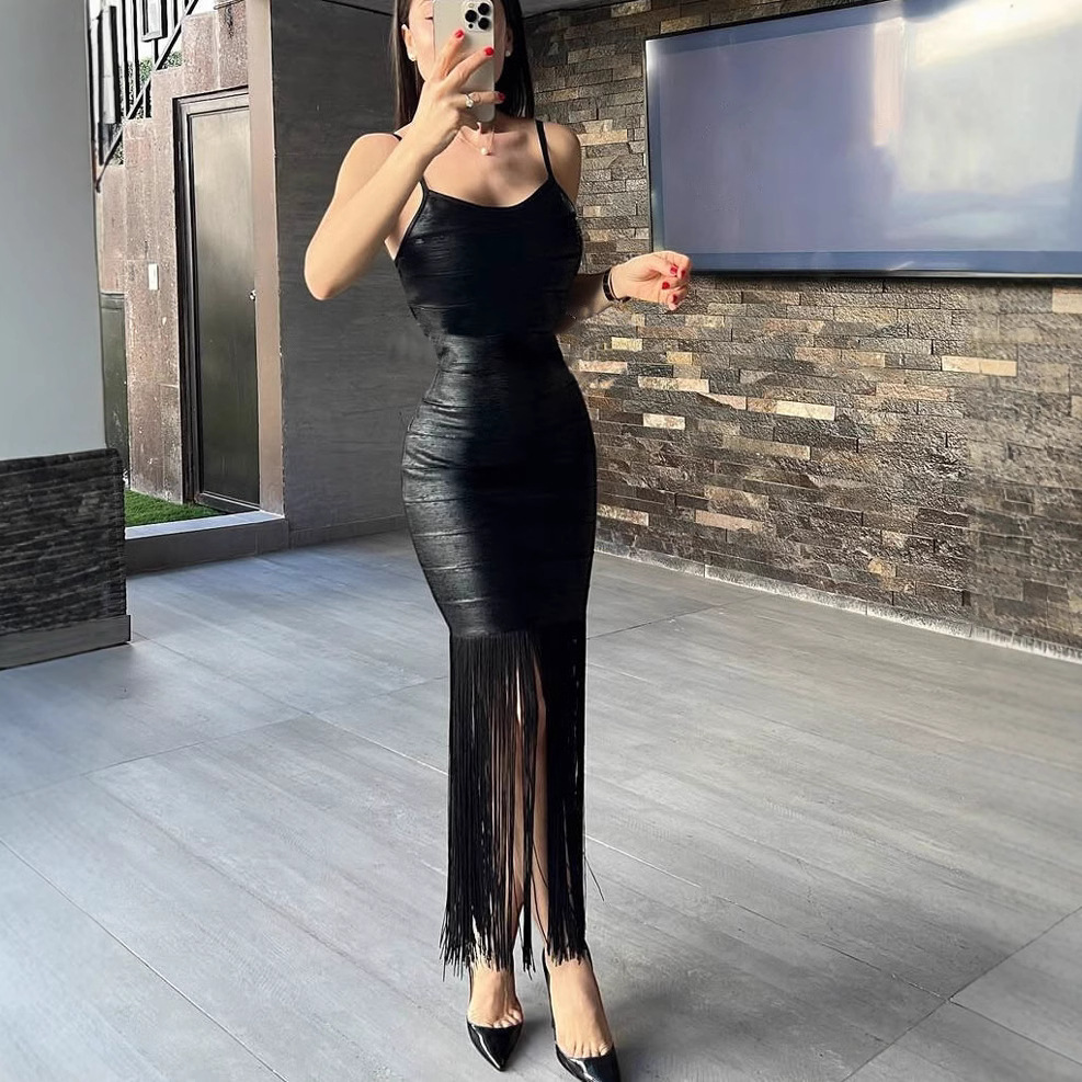 New style hip bandage dress with sexy temperament, slim fitting and spliced tassel suspender skirt, hot glue women's clothing, foreign trade