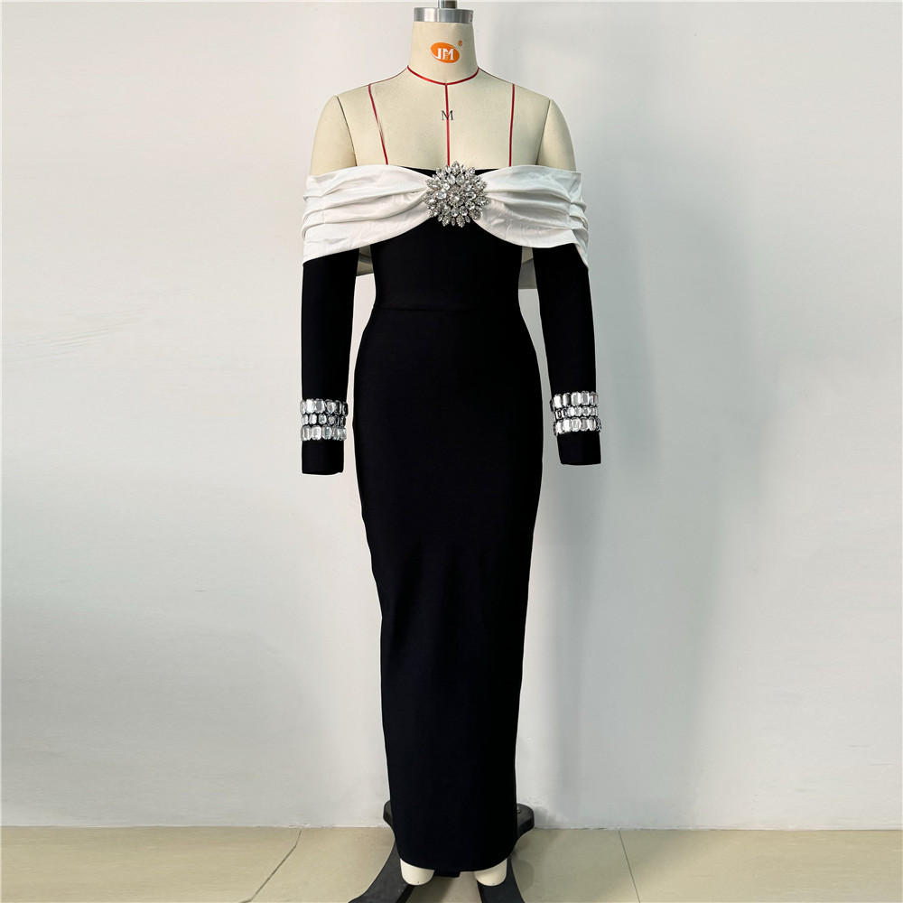 New sexy bandage dress with European and American style contrasting color heavy industry diamond ordering evening dress elegant one shoulder women's clothing New sexy bandage dress with European and American style contrasting color heavy industry diamond ordering evening dress elegant one shoulder women's clothing