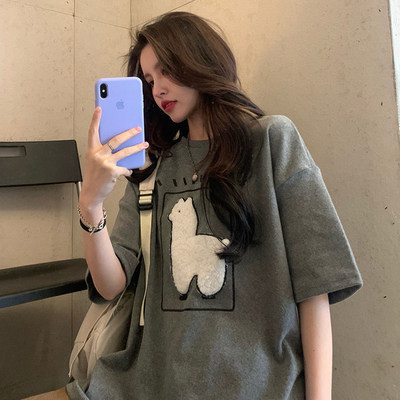 Short sleeved t-shirt for female students, fashionable Korean version, loose and lazy style, ins summer print lamb half sleeved top, base shirt