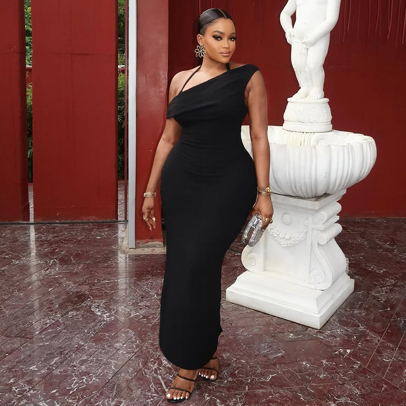 European and American style cross-border temperament women's slim fit, hip hugging, elegant one-step skirt, backless hanging neck, solid color slit long dress European and American style cross-border temperament women's slim fit, hip hugging, elegant one-step skirt, backless hanging neck, solid color slit long dress