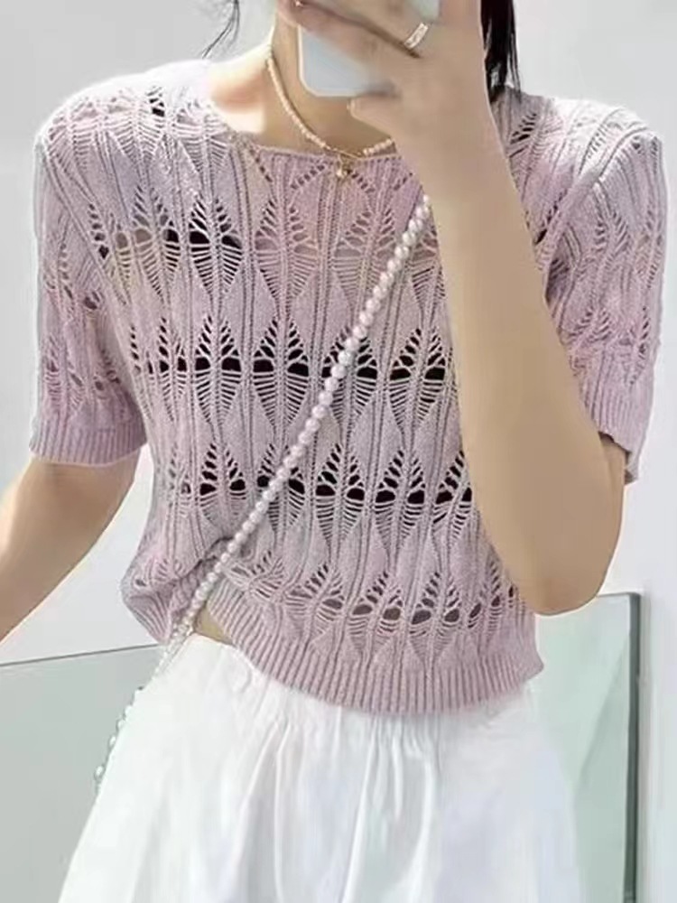 Hollow out short knitted sweater for women 2023 summer new style, loose and slimming, thin French style base shirt top Hollow out short knitted sweater for women 2023 summer new style, loose and slimming, thin French style base shirt top