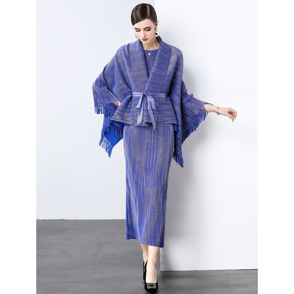 Factory direct sales of Miyake wrinkled bat sleeve lace up jacket pleated vest skirt Factory direct sales of Miyake wrinkled bat sleeve lace up jacket pleated vest skirt
