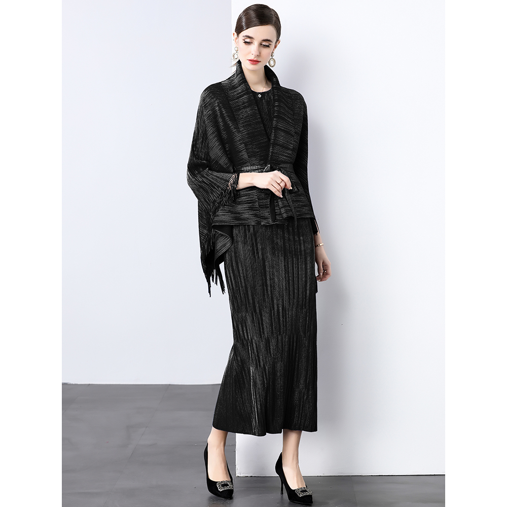 Factory direct sales of Miyake wrinkled bat sleeve lace up jacket pleated vest skirt Factory direct sales of Miyake wrinkled bat sleeve lace up jacket pleated vest skirt