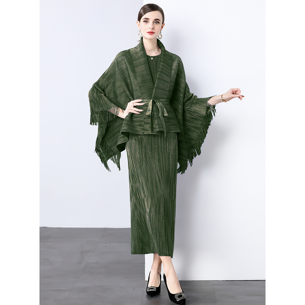 Factory direct sales of Miyake wrinkled bat sleeve lace up jacket pleated vest skirt Factory direct sales of Miyake wrinkled bat sleeve lace up jacket pleated vest skirt