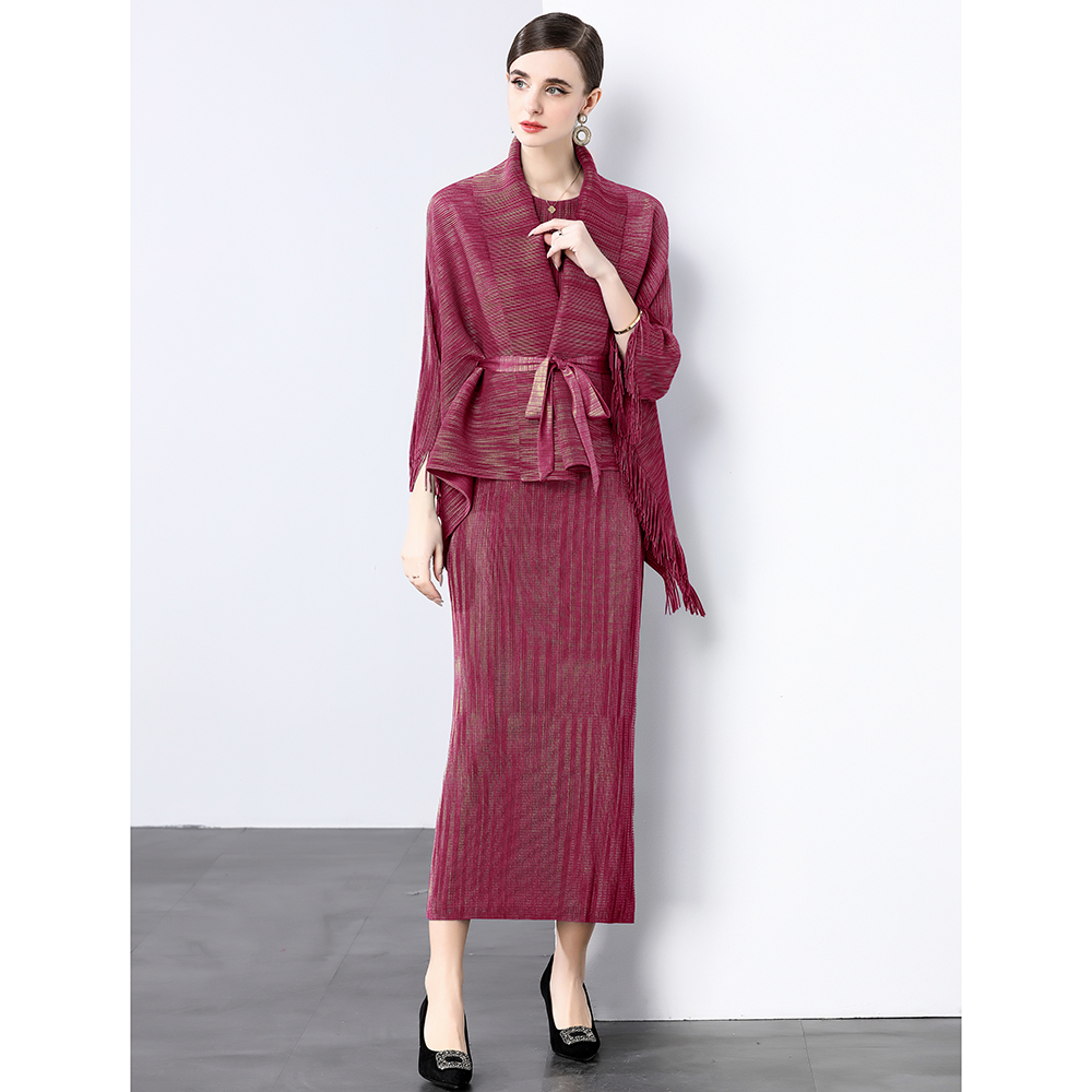 Factory direct sales of Miyake wrinkled bat sleeve lace up jacket pleated vest skirt Factory direct sales of Miyake wrinkled bat sleeve lace up jacket pleated vest skirt