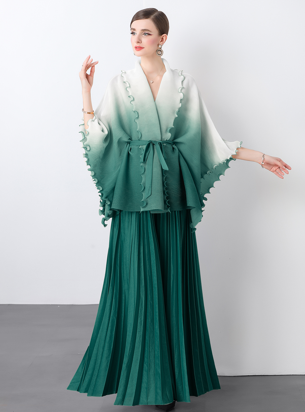 Factory operated three bedroom fold with 9 colors to choose from