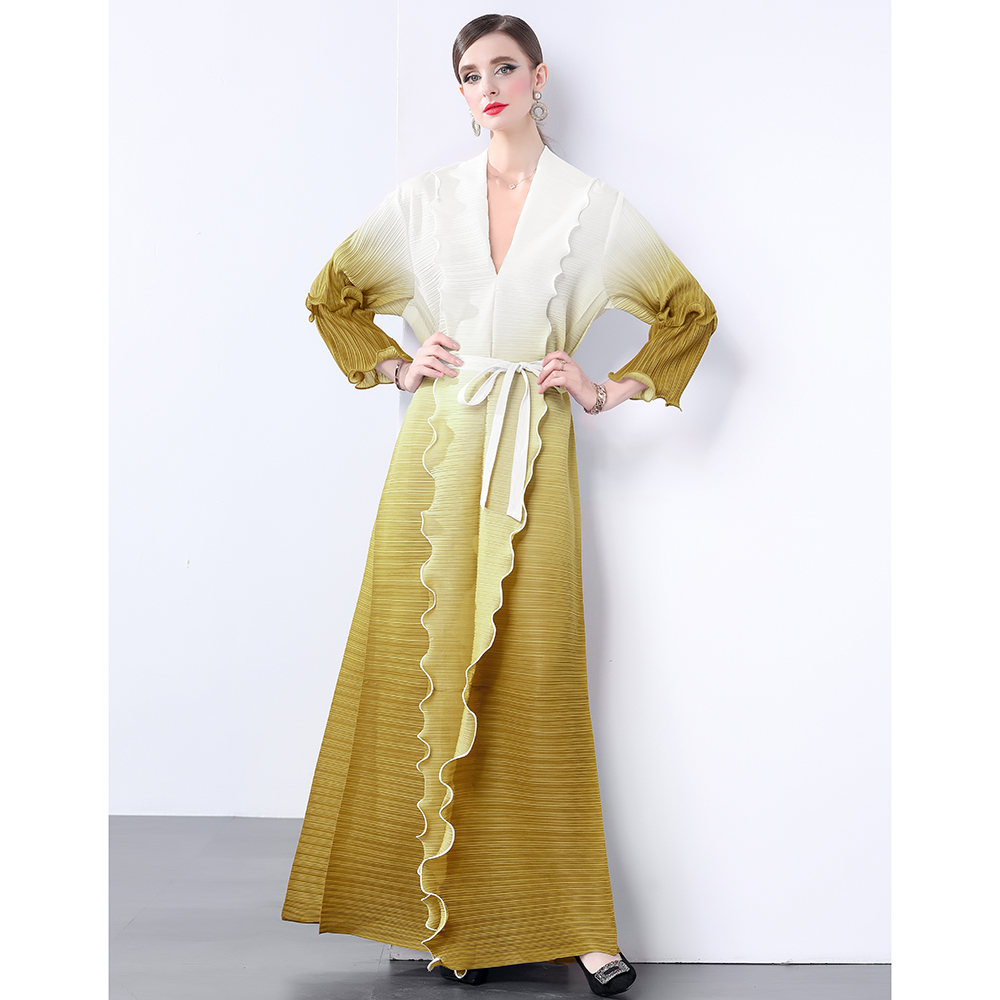 Factory direct sales of Miyake pleated gradient printed lace up dress, silk wavy edge dress, dress 9864 Factory direct sales of Miyake pleated gradient printed lace up dress, silk wavy edge dress, dress 9864