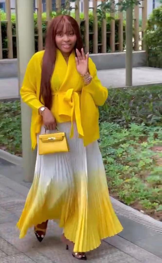 Cross border European, American, and African three bedroom pleated printed top+gradient color 360 degree swing skirt set Cross border European, American, and African three bedroom pleated printed top+gradient color 360 degree swing skirt set