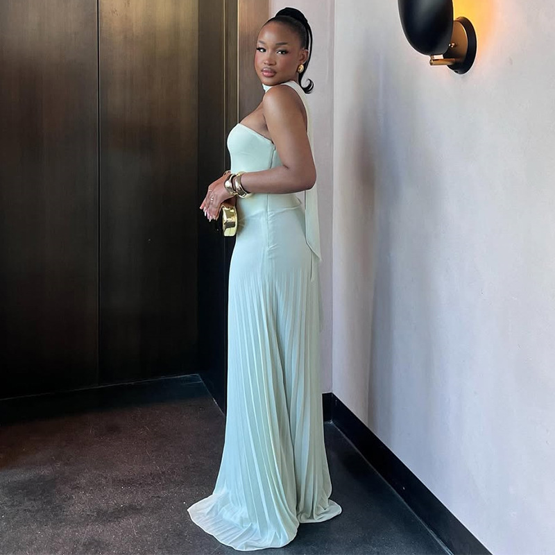 European and American cross-border women's clothing 2025 summer new sweet and fresh strapless high waist slimming pleated dress long skirt European and American cross-border women's clothing 2025 summer new sweet and fresh strapless high waist slimming pleated dress long skirt