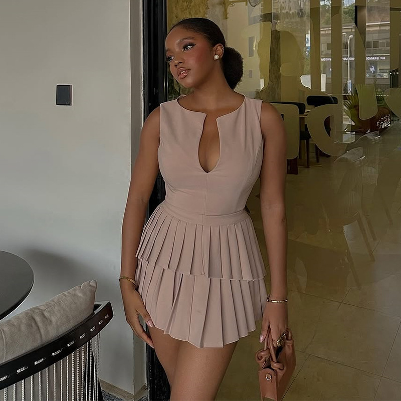 European and American cross-border women's clothing 2025 summer fresh, sweet and fashionable V-neck high waist slimming pleated A-line dress short skirt European and American cross-border women's clothing 2025 summer fresh, sweet and fashionable V-neck high waist slimming pleated A-line dress short skirt