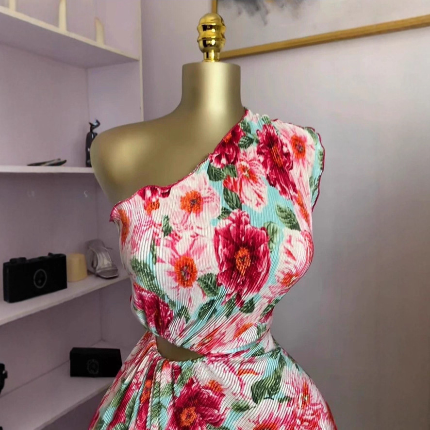 Spot 2025 Cross border European and American Women's Wear Bohemian Slant Neck, Bareback, Waist cinching, slimming A-line Printed Dress Long Spot 2025 Cross border European and American Women's Wear Bohemian Slant Neck, Bareback, Waist cinching, slimming A-line Printed Dress Long