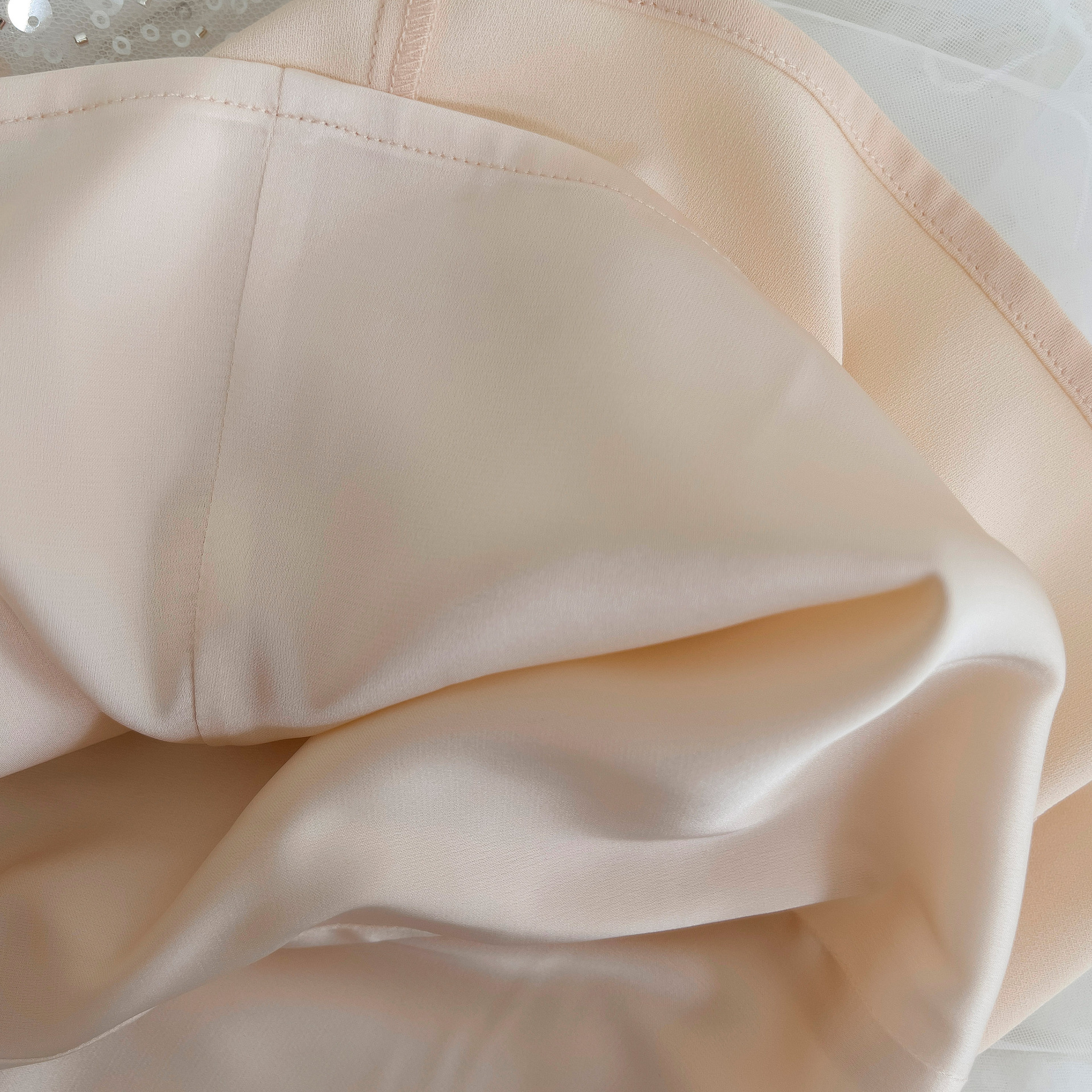 Fashionable temperament, suspender style, elegant mesh embroidered sequin dress, suitable for women's party birthdays, small dress 68501 Fashionable temperament, suspender style, elegant mesh embroidered sequin dress, suitable for women's party birthdays, small dress 68501