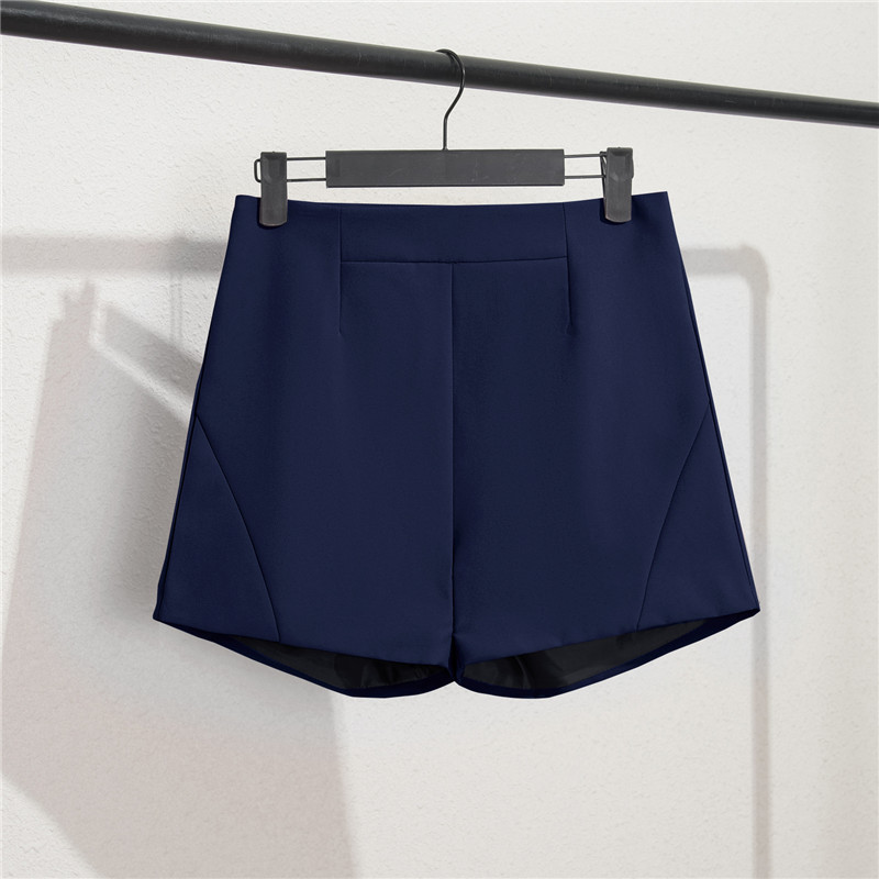 Off white suit shorts, women's black summer thin style, 2025 new loose high waisted A-line casual wide leg hot pants Off white suit shorts, women's black summer thin style, 2025 new loose high waisted A-line casual wide leg hot pants