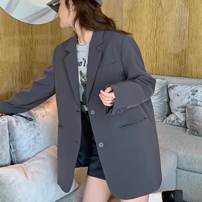 Grey suit jacket for women in Spring and Autumn 2025, new style for spring, high-end and casual, small and short Korean style design suit Grey suit jacket for women in Spring and Autumn 2025, new style for spring, high-end and casual, small and short Korean style design suit