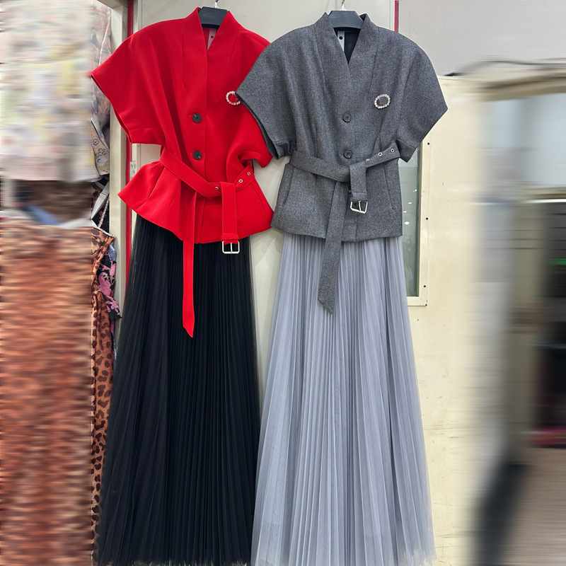 Thirteen Rows Australia's new dark gray short sleeved V-neck belt slim commuting short jacket suit C1 # 2133