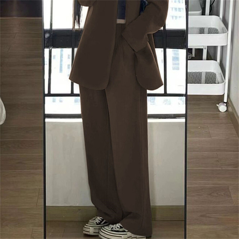 Suit jacket for women 2025 new spring design, niche casual suit temperament, black mini suit set Suit jacket for women 2025 new spring design, niche casual suit temperament, black mini suit set