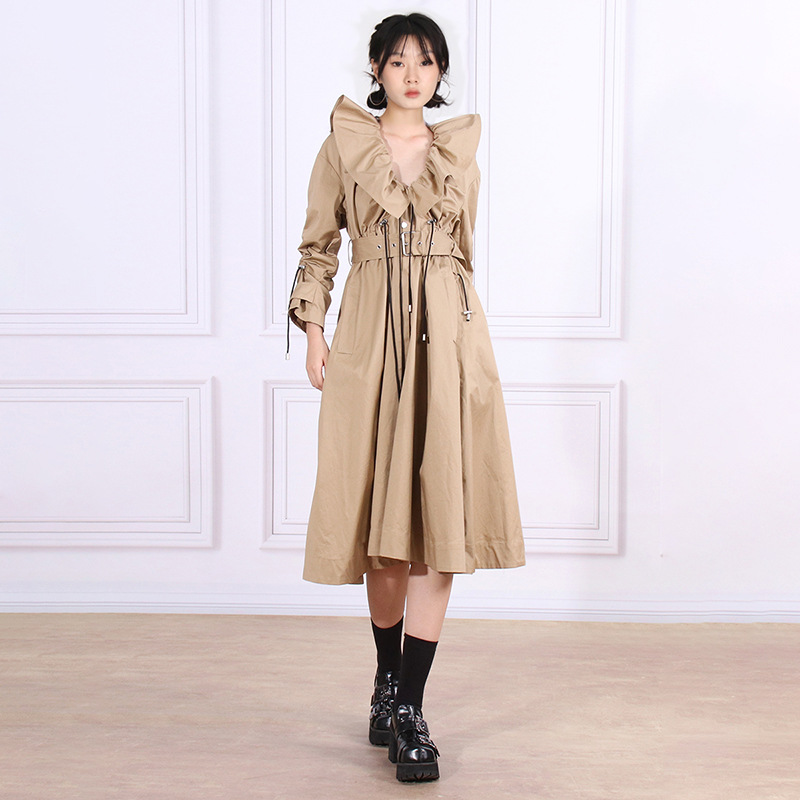 Fashionable temperament commuting style mid length coat 2025 autumn new design sense pleated ruffle edge windbreaker coat for women