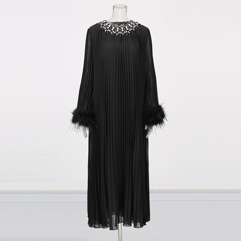 Australian fashion brand high-end dress 2025 new nail bead ostrich fur decoration vacation chiffon big swing dress Australian fashion brand high-end dress 2025 new nail bead ostrich fur decoration vacation chiffon big swing dress