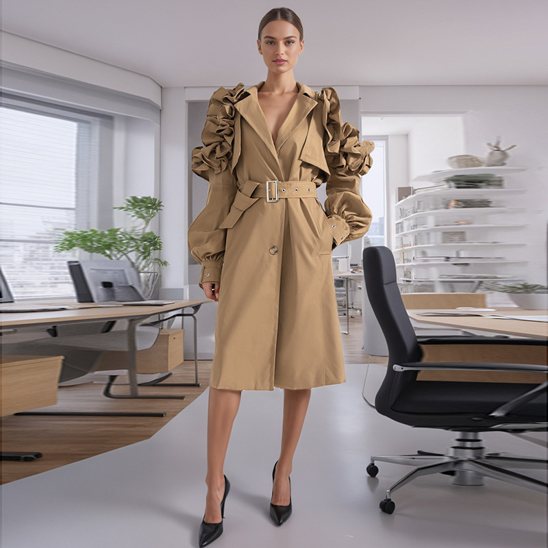 Fashionable and personalized British style women's trench coat 2025 new style temperament, with black fungus edge splicing and tie up, waist cinching and slimming jacket