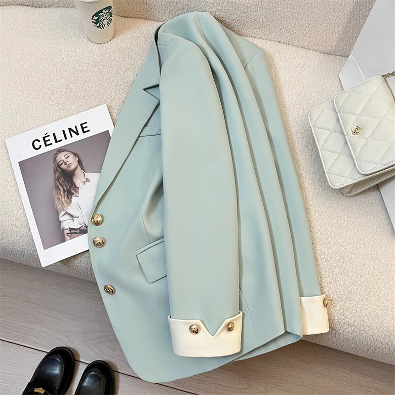 White suit jacket for women, spring 2025 new style, casual temperament, socialite, high-end feeling, explosive street, trendy suit this year White suit jacket for women, spring 2025 new style, casual temperament, socialite, high-end feeling, explosive street, trendy suit this year