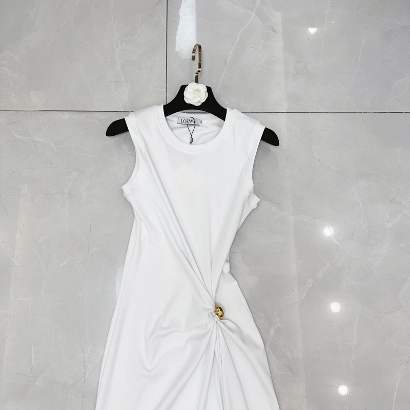 Thirteen Rows Vietnam's niche asymmetrical sleeveless round neck pleated waist vest dress, mid length dress C1 # 1615 Thirteen Rows Vietnam's niche asymmetrical sleeveless round neck pleated waist vest dress, mid length dress C1 # 1615