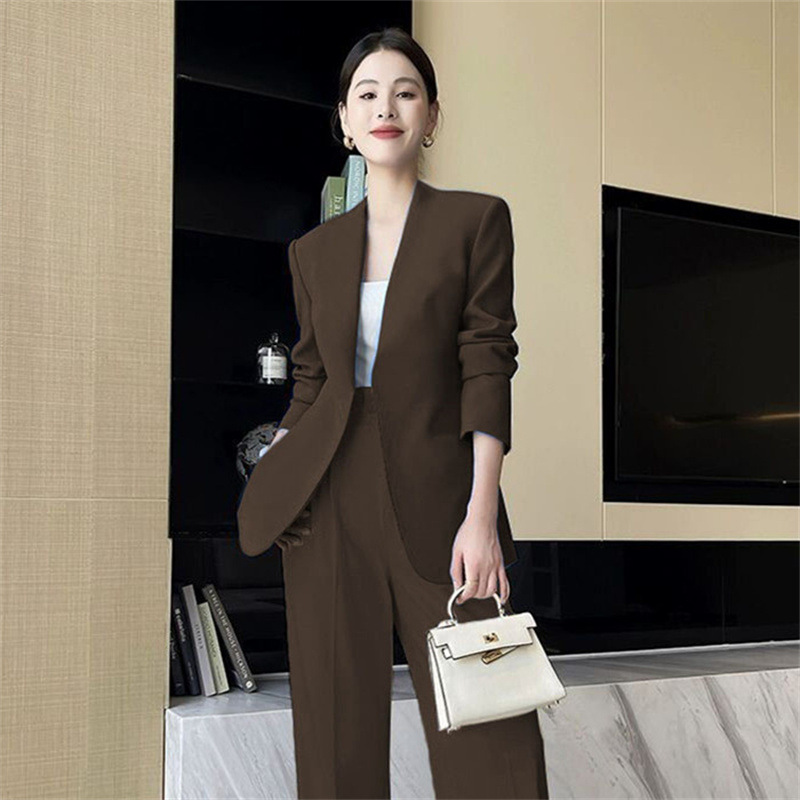 Spring and Autumn Korean version medium long slim fit small suit set for women in the spring of 2025, paired with explosive street casual suit temperament for women Spring and Autumn Korean version medium long slim fit small suit set for women in the spring of 2025, paired with explosive street casual suit temperament for women