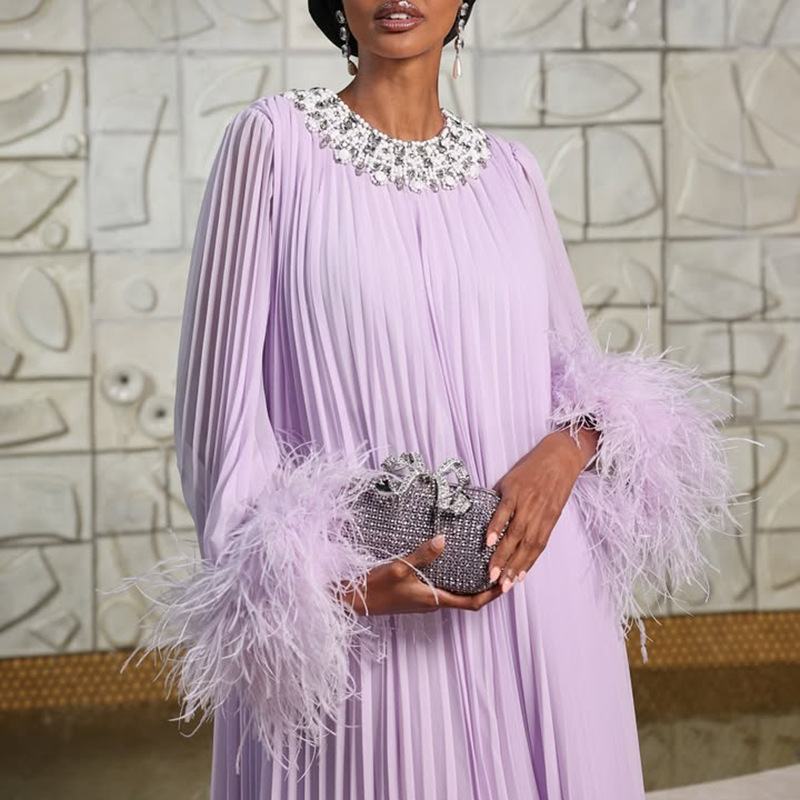 Australian fashion brand high-end dress 2025 new nail bead ostrich fur decoration vacation chiffon big swing dress Australian fashion brand high-end dress 2025 new nail bead ostrich fur decoration vacation chiffon big swing dress