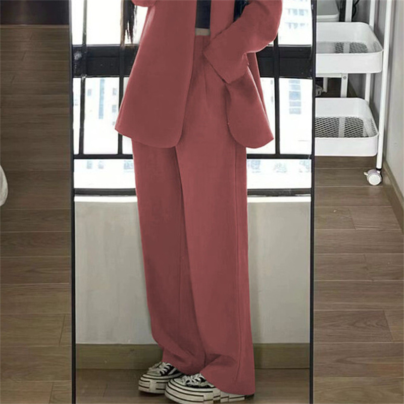 Suit jacket for women 2025 new spring design, niche casual suit temperament, black mini suit set Suit jacket for women 2025 new spring design, niche casual suit temperament, black mini suit set