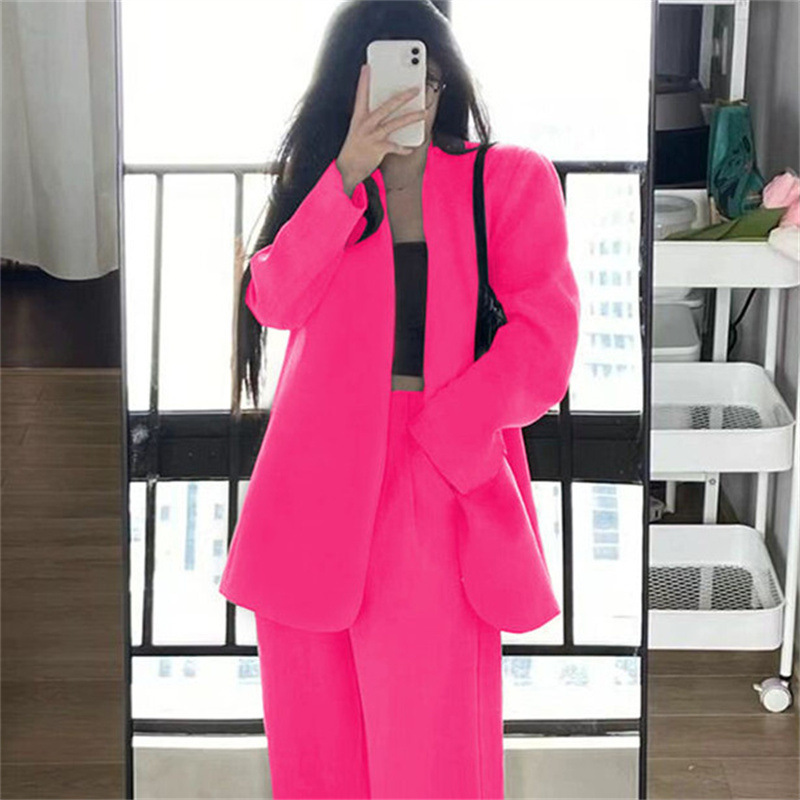 Suit jacket for women 2025 new spring design, niche casual suit temperament, black mini suit set Suit jacket for women 2025 new spring design, niche casual suit temperament, black mini suit set