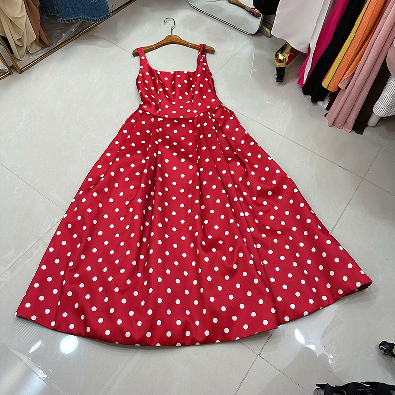 Thirteen line classic heiress dinner party polka dot French retro puffy strapless dress long A1 # 8527 Thirteen line classic heiress dinner party polka dot French retro puffy strapless dress long A1 # 8527