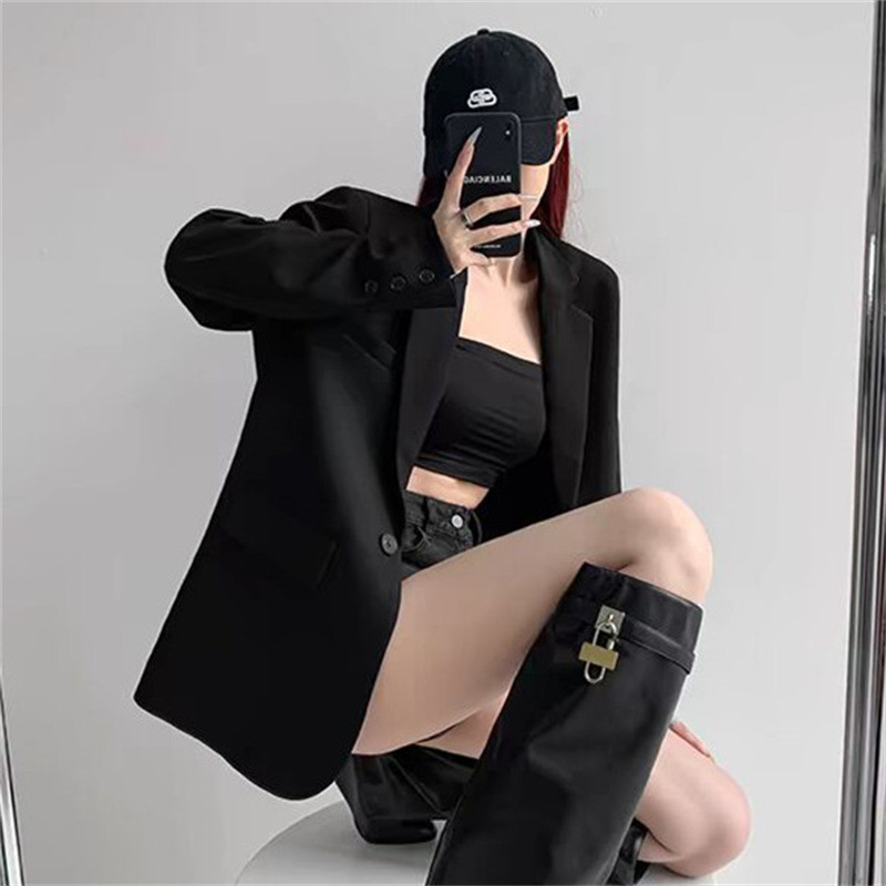 Grey small suit jacket for women in Spring and Autumn 2025, new small and high-end design, niche casual short suit Grey small suit jacket for women in Spring and Autumn 2025, new small and high-end design, niche casual short suit