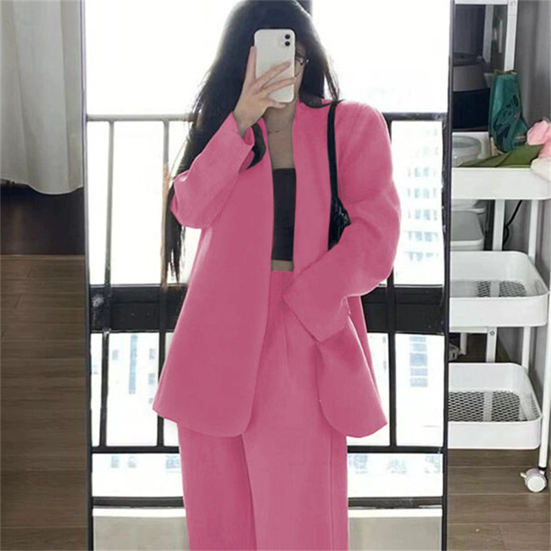 Suit jacket for women 2025 new spring design, niche casual suit temperament, black mini suit set Suit jacket for women 2025 new spring design, niche casual suit temperament, black mini suit set